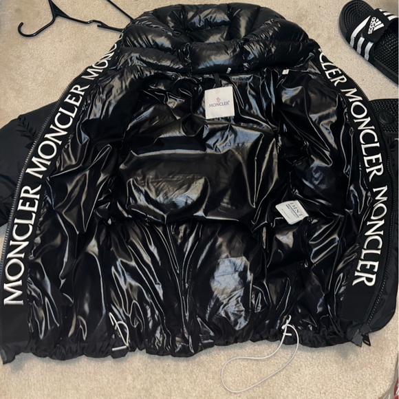 Moncler winter coat - Picture 2 of 7